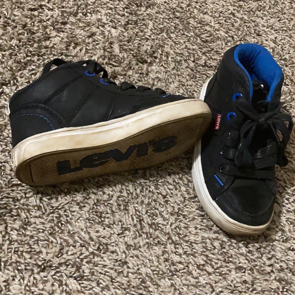 Levi shoes